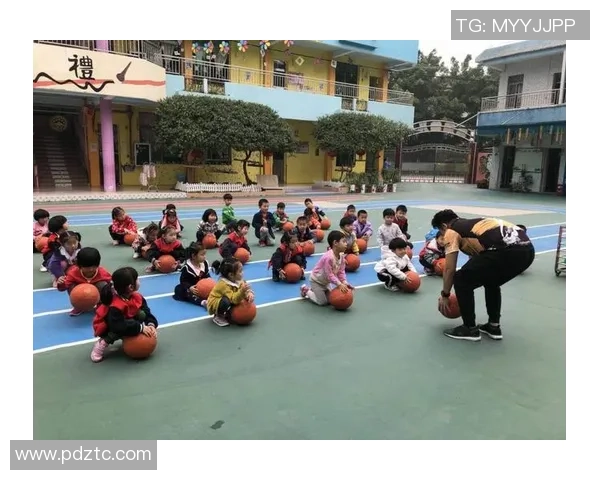 幼儿园篮球活动启蒙：培养孩子运动兴趣与团队合作精神